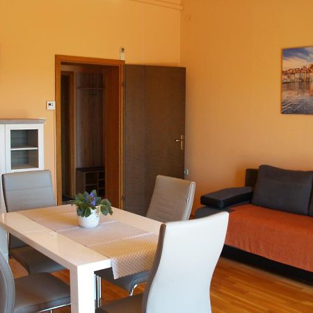 Apartments Frank Rovinj Bagian luar foto